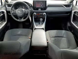 2021 Toyota RAV4 Hybrid LE z VIN 4T3MWRFV2MU048172, wystawiony jako Copart lot #54736375 z przebiegiem 33 006 mil mil oraz Szkoda całkowita • Salvage title. Historia ofert i sprzedaży dostępna na DreamBid. Obrazek 8.