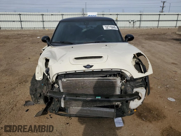 2013 MINI Hardtop S with VIN WMWSV3C54DT478670, listed as a Copart auction lot 52710445 with 58,974 mi miles and Salvage title. Bid and sale history available at DreamBid. Image 5.