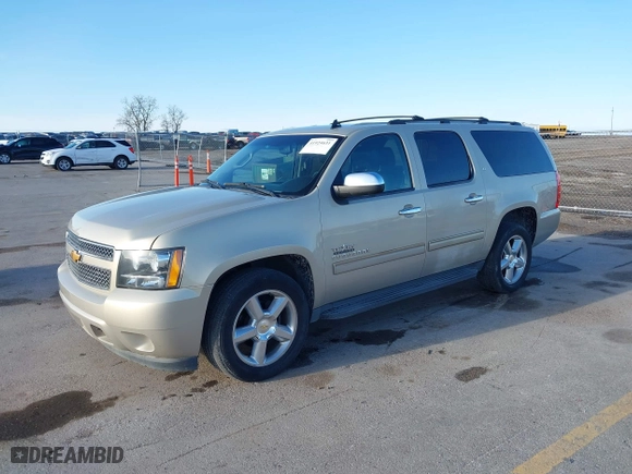 2012 Chevrolet Suburban LT with VIN 1GNSCJE07CR144215, listed as a IAAI auction lot 41924631 with 144,072 mi miles. Bid and sale history available at carsss.com. Image 19.