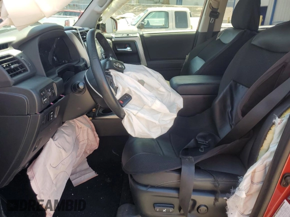 2021 Toyota 4Runner SR5 Premium with VIN JTENU5JR0M5856455, listed as a Copart auction lot 56670685 with 31,401 mi miles and Salvage title. Bid and sale history available at DreamBid. Image 7.