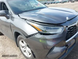 2021 Toyota Highlander L with VIN 5TDCZRBH0MS087637, listed as a IAAI auction lot 41947861 with 22,626 mi miles. Bid and sale history available at carsss.com. Image 6.