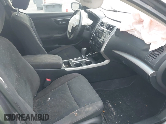 2014 Nissan Altima 2.5 S with VIN 1N4AL3AP5EN332279, listed as a IAAI auction lot 42022777 with 187,344 mi miles. Bid and sale history available at carsss.com. Image 5.