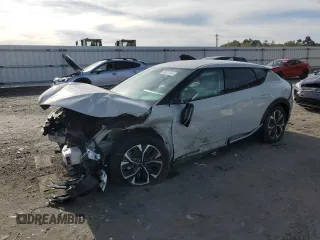 2022 Kia EV6 Wind with VIN KNDC3DLC7N5070431, listed as a Copart auction lot 69872814 with 38,197 mi miles and Salvage Title. Bid and sale history available at carsss.com. Image 1.