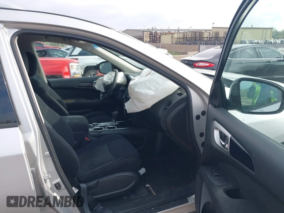 2015 Nissan Pathfinder S z VIN 5N1AR2MM7FC688083, wystawiony jako IAAI lot #42156969 z przebiegiem 99 752 mil mil oraz . Historia ofert i sprzedaży dostępna na DreamBid. Obrazek 5.