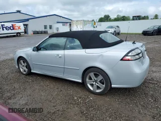 2010 Saab 9-3 z VIN YS3FA7CYXA1616195, wystawiony jako Copart lot #59883835 z przebiegiem 88 707 mil mil oraz Szkoda całkowita • Salvage title. Historia ofert i sprzedaży dostępna na DreamBid. Obrazek 2.
