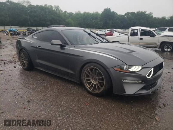 2018 Ford Mustang EcoBoost with VIN 1FA6P8TH5J5128542, listed as a Copart auction lot 54724065 with 97,852 mi miles and Clean Title. Bid and sale history available at carsss.com. Image 4.