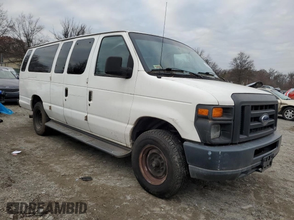 2010 Ford Econoline Passenger XL z VIN 1FBSS3BL2ADA22169, wystawiony jako Copart lot #85009414 z przebiegiem 106 566 mil mil oraz Nie do naprawy • Non repairable. Historia ofert i sprzedaży dostępna na DreamBid. Obrazek 4.