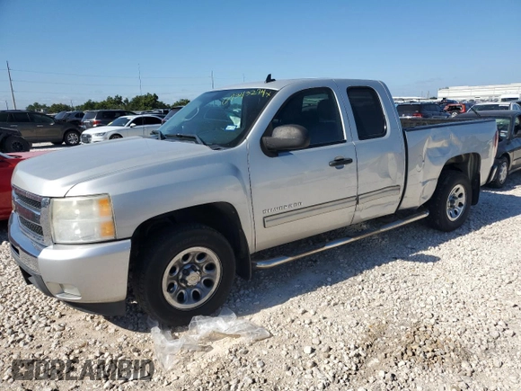2010 Chevrolet Silverado 1500 LT with VIN 1GCSCSEA8AZ123006, listed as a Copart auction lot 67343274 with 114,877 mi miles and Salvage Title. Bid and sale history available at DreamBid. Image 1.