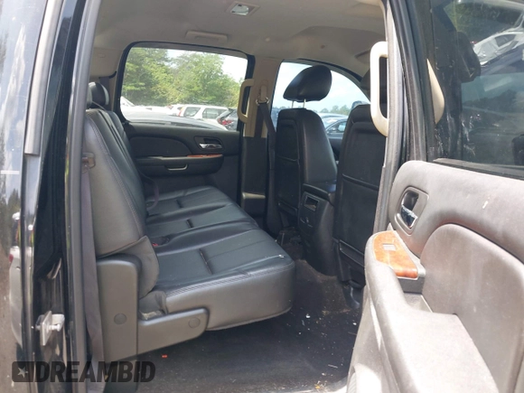 2013 GMC Sierra 2500HD SLT with VIN 1GT121E82DF120632, listed as a IAAI auction lot 42136305 with 171,967 mi miles and . Bid and sale history available at DreamBid. Image 8.