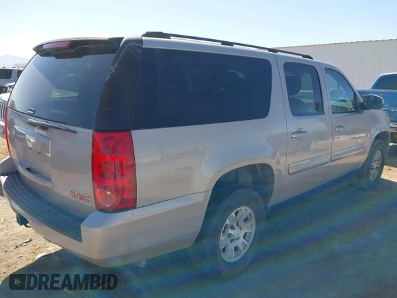 2007 GMC Yukon XL SLT with VIN 1GKFK16317J206173, listed as a IAAI auction lot 42117433 with Not Provided miles. Bid and sale history available at carsss.com. Image 4.
