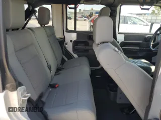 2007 Jeep Wrangler Unlimited Sahara with VIN 1J8GA59137L181360, listed as a Copart auction lot 62311225 with 151,393 mi miles and Salvage title. Bid and sale history available at DreamBid. Image 10.