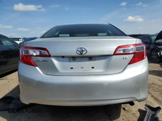 2014 Toyota Camry L with VIN 4T4BF1FK8ER421682, listed as a Copart auction lot 52621075 with 31,272 mi miles and Salvage Title. Bid and sale history available at DreamBid. Image 6.