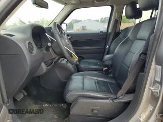 2016 Jeep Patriot Latitude with VIN 1C4NJRFB8GD658202, listed as a Copart auction lot 58961465 with 80,781 mi miles and Salvage title. Bid and sale history available at DreamBid. Image 7.
