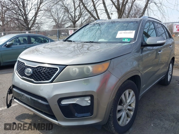 2013 Kia Sorento SX with VIN 5XYKWDA2XDG323728, listed as a IAAI auction lot 41781689 with 168,069 mi miles. Bid and sale history available at carsss.com. Image 2.
