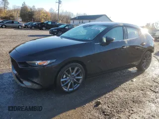 2020 Mazda Mazda3 Hatchback Preferred Package with VIN JM1BPBMM2L1169805, listed as a Copart auction lot 81674524 with 55,074 mi miles and Salvage Title. Bid and sale history available at carsss.com. Image 1.