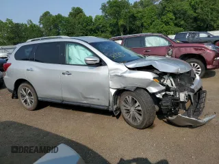 2017 Nissan Pathfinder Platinum with VIN 5N1DR2MMXHC910213, listed as a Copart auction lot 62754275 with 151,669 mi miles and Salvage title. Bid and sale history available at DreamBid. Image 4.