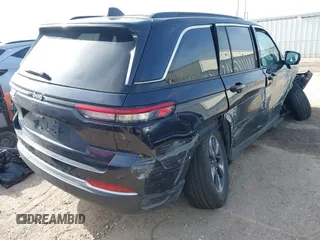 2024 Jeep Grand Cherokee with VIN 1C4RJYB63R8541756, listed as a IAAI auction lot 42639371 with 29,082 mi miles and . Bid and sale history available at DreamBid. Image 4.