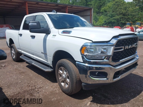 2024 Ram 2500 Big Horn z VIN 3C6UR5DJ4RG354840, wystawiony jako IAAI lot #42509658 z przebiegiem Nie podano mil oraz . Historia ofert i sprzedaży dostępna na DreamBid. Obrazek 1.