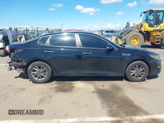 2020 Kia Optima LX z VIN 5XXGT4L33LG384927, wystawiony jako IAAI lot #41950098 z przebiegiem 136 728 mil mil oraz . Historia ofert i sprzedaży dostępna na DreamBid. Obrazek 14.