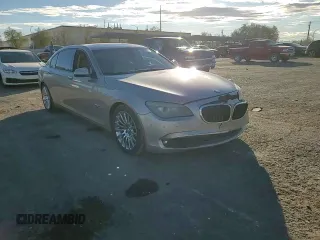 2009 BMW 7 Series 750Li with VIN WBAKB83569CY60521, listed as a Copart auction lot 82050884 with 142,788 mi miles and Salvage Title. Bid and sale history available at DreamBid. Image 10.