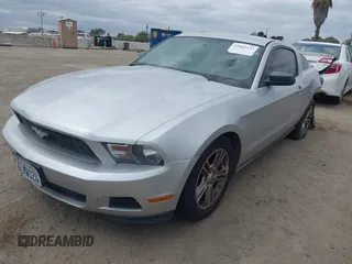 2010 Ford Mustang V6 with VIN 1ZVBP8AN1A5104611, listed as a IAAI auction lot 42062133 with 149,503 mi miles and . Bid and sale history available at DreamBid. Image 17.