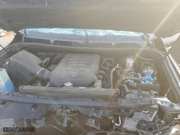 2019 Toyota Tundra 4WD SR5 with VIN 5TFHY5F17KX802595, listed as a Copart auction lot 48788035 with 139,928 mi miles and Salvage Title. Bid and sale history available at carsss.com. Image 11.