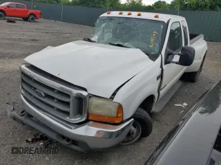 2000 Ford F-350 with VIN 1FTWX32F0YEB90096, listed as a Copart auction lot 56198024 with 273,397 mi miles and Non repairable. Bid and sale history available at DreamBid. Image 1.