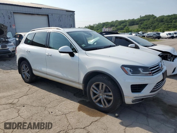 2016 Volkswagen Touareg Sport z VIN WVGEP9BPXGD005351, wystawiony jako Copart lot #60719065 z przebiegiem 133 674 mil mil oraz Czysty tytuł • Clean title. Historia ofert i sprzedaży dostępna na DreamBid. Obrazek 4.