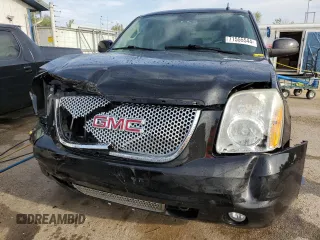 2011 GMC Yukon Denali with VIN 1GKS2EEF1BR327295, listed as a Copart auction lot 71555544 with 212,362 mi miles and Salvage Title. Bid and sale history available at carsss.com. Image 5.