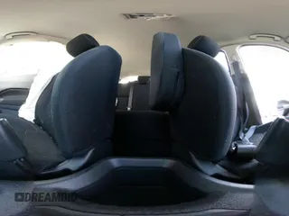 2022 Nissan Kicks S z VIN 3N1CP5BV7NL522054, wystawiony jako IAAI lot #42445264 z przebiegiem 42 648 mil mil oraz . Historia ofert i sprzedaży dostępna na DreamBid. Obrazek 18.