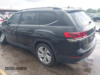 2021 Volkswagen Atlas SE with VIN 1V2JR2CA9MC595833, listed as a IAAI auction lot 42498528 with 69,670 mi miles and . Bid and sale history available at DreamBid. Image 3.