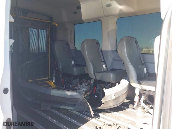 2017 Ford Transit Passenger Wagon XL with VIN 1FMZK1CM0HKA90980, listed as a IAAI auction lot 40979539 with 71,813 mi miles. Bid and sale history available at carsss.com. Image 8.