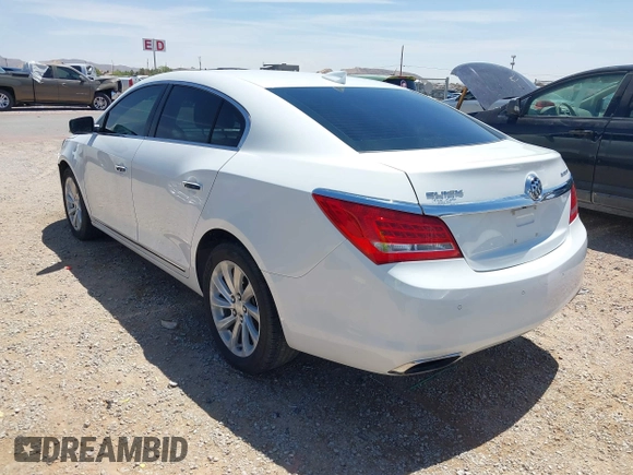 2016 Buick LaCrosse Leather with VIN 1G4GB5G31GF172921, listed as a IAAI auction lot 42101415 with 84,398 mi miles. Bid and sale history available at carsss.com. Image 3.