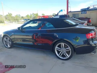 2012 Audi S5 Premium Plus z VIN WAUCGAFH9CN007433, wystawiony jako IAAI lot #41250787 z przebiegiem 107 140 mil mil oraz . Historia ofert i sprzedaży dostępna na DreamBid. Obrazek 14.