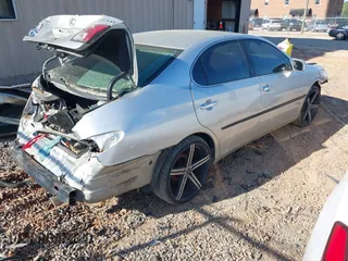 2004 Lexus ES 350 with VIN JTHBA30G440013021, listed as a IAAI auction lot 42064376 with 171,206 mi miles and . Bid and sale history available at DreamBid. Image 4.