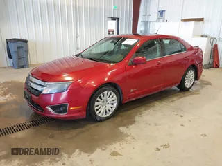 2011 Ford Fusion Hybrid with VIN 3FADP0L33BR155315, listed as a IAAI auction lot 41871715 with 197,345 mi miles. Bid and sale history available at carsss.com. Image 2.