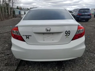 2012 Honda Civic z VIN 2HGFB2F42CH106932, wystawiony jako Copart lot #53804525 z przebiegiem 183 209 mil mil oraz Szkoda całkowita • Salvage title. Historia ofert i sprzedaży dostępna na DreamBid. Obrazek 6.