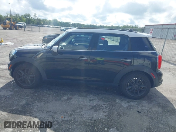 2013 MINI Countryman S with VIN WMWZC3C5XDWP24270, listed as a IAAI auction lot 42232550 with 95,512 mi miles and . Bid and sale history available at DreamBid. Image 14.