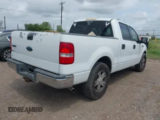 2004 Ford F-150 XLT with VIN 1FTPW12534KD74981, listed as a IAAI auction lot 42086802 with 323,592 mi miles. Bid and sale history available at carsss.com. Image 4.