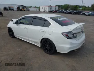 2014 Honda Civic Si z VIN 2HGFB6E58EH704379, wystawiony jako IAAI lot #42173086 z przebiegiem 146 651 mil mil oraz . Historia ofert i sprzedaży dostępna na DreamBid. Obrazek 3.