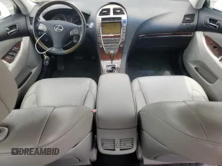 2010 Lexus ES 330 z VIN JTHBK1EG2A2399996, wystawiony jako Copart lot #57297145 z przebiegiem 81 929 mil mil oraz Szkoda całkowita • Salvage title. Historia ofert i sprzedaży dostępna na DreamBid. Obrazek 8.