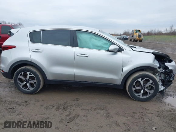 2020 Kia Sportage LX with VIN KNDPMCAC8L7805821, listed as a IAAI auction lot 42006272 with 11,058 mi miles. Bid and sale history available at carsss.com. Image 14.