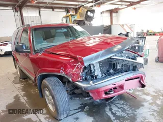 1998 Chevrolet Blazer LS with VIN 1GNDT13W2W2226267, listed as a IAAI auction lot 42496531 with 58,012 mi miles and . Bid and sale history available at DreamBid. Image 1.