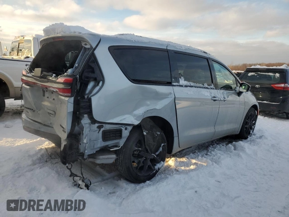 2023 Chrysler Pacifica Limited with VIN 2C4RC3GGXPR514439, listed as a Copart auction lot 88054055 with 23,761 mi miles and Salvage title. Bid and sale history available at DreamBid. Image 3.