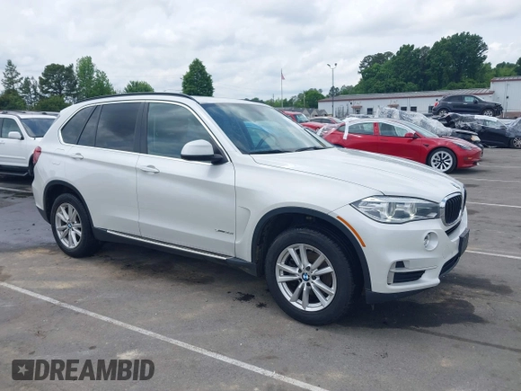 2014 BMW X5 sDrive35i z VIN 5UXKR2C54E0H34800, wystawiony jako IAAI lot #42110978 z przebiegiem 106 891 mil mil oraz . Historia ofert i sprzedaży dostępna na DreamBid. Obrazek 1.