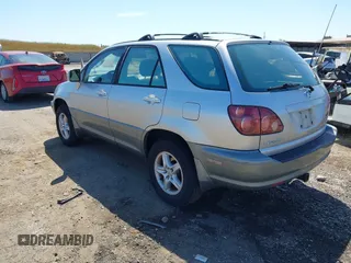2000 Lexus RX 300 with VIN JT6HF10U5Y0108675, listed as a IAAI auction lot 42139721 with 256,442 mi miles. Bid and sale history available at carsss.com. Image 3.
