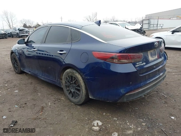 2018 Kia Optima LX with VIN 5XXGT4L38JG224409, listed as a IAAI auction lot 41427502 with 117,276 mi miles. Bid and sale history available at carsss.com. Image 3.