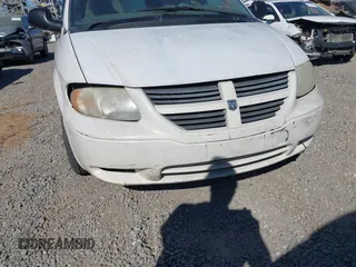 2005 Dodge Caravan SE with VIN 1D4GP24R25B189280, listed as a IAAI auction lot 41683042 with 222,537 mi miles and . Bid and sale history available at carsss.com. Image 15.