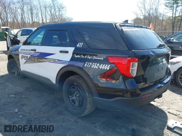 2022 Ford Police Interceptor Utility z VIN 1FM5K8AW4NNA02325, wystawiony jako IAAI lot #41584597 z przebiegiem 24 349 mil mil oraz . Historia ofert i sprzedaży dostępna na DreamBid. Obrazek 3.
