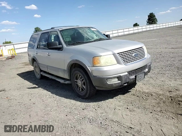 2004 Ford Expedition Special Service with VIN 1FMPU16L84LA98432, listed as a Copart auction lot 64141275 with 250,254 mi miles and Salvage title. Bid and sale history available at DreamBid. Image 14.